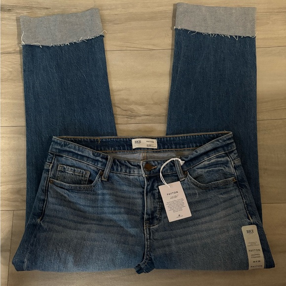 BKE women PAYTON UNIVERSAL FIT
MID RISE CROPPED STRAIGHT - Picture 2 of 4